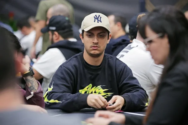 Gabriel Nóbrega достигает шести цифр с титулом параллельного турнира WSOP Super Circuit