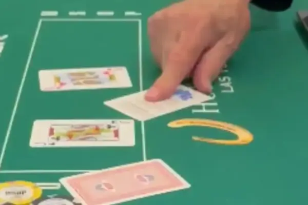 Странная ситуация в первый же день WSOP с инструкцией на ‘флопе’