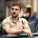 Юри Мартинс выходит в День 2 События 2 WSOP в роли чип-лидера