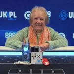 Lilian Welch, 83 года, побеждает в главном событии UKPL Blackpool