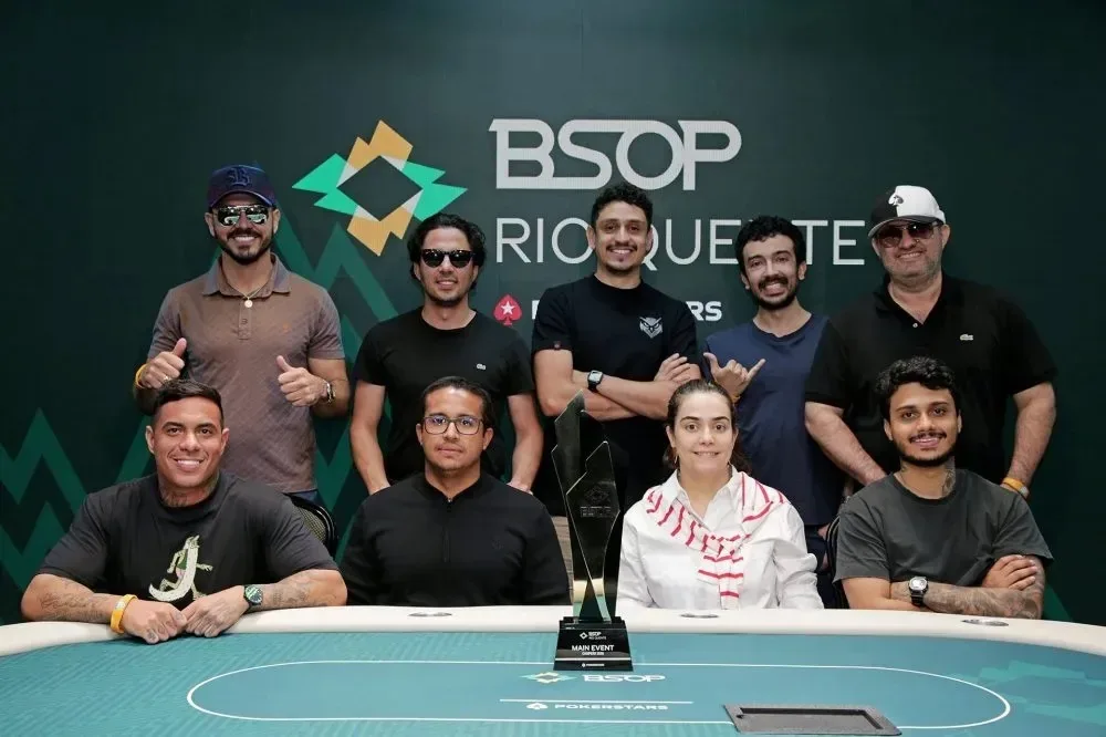 Александр Коуто лидирует в финальном столе Main Event BSOP Rio Quente