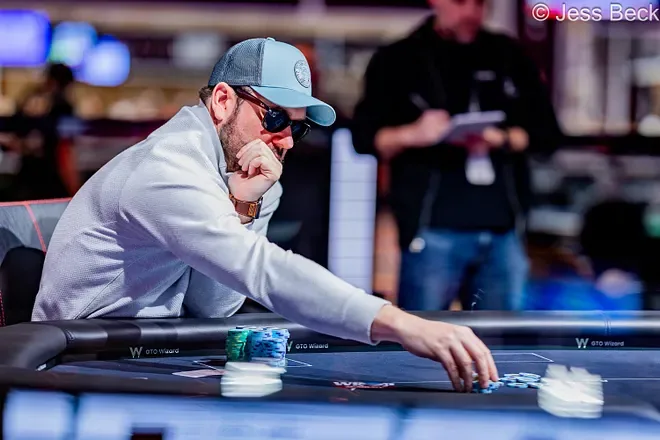 Джейсон Дэйли гарантирует третий чемпионский титул на WSOP и выигрывает почти 200 тысяч долларов США