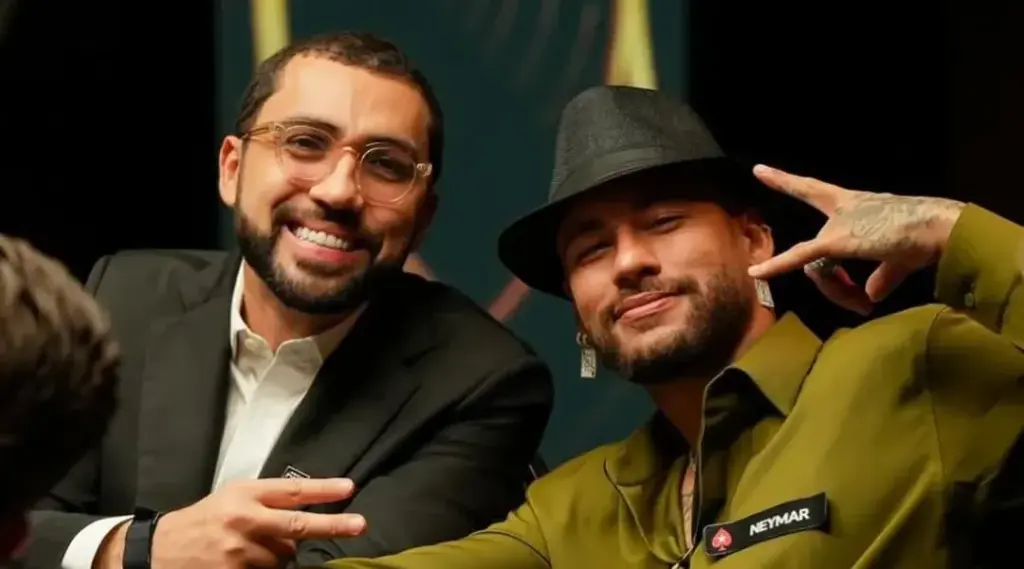 Rafael Moraes признается в любви к Неймару на открытии BSOP One: «болею за тебя»