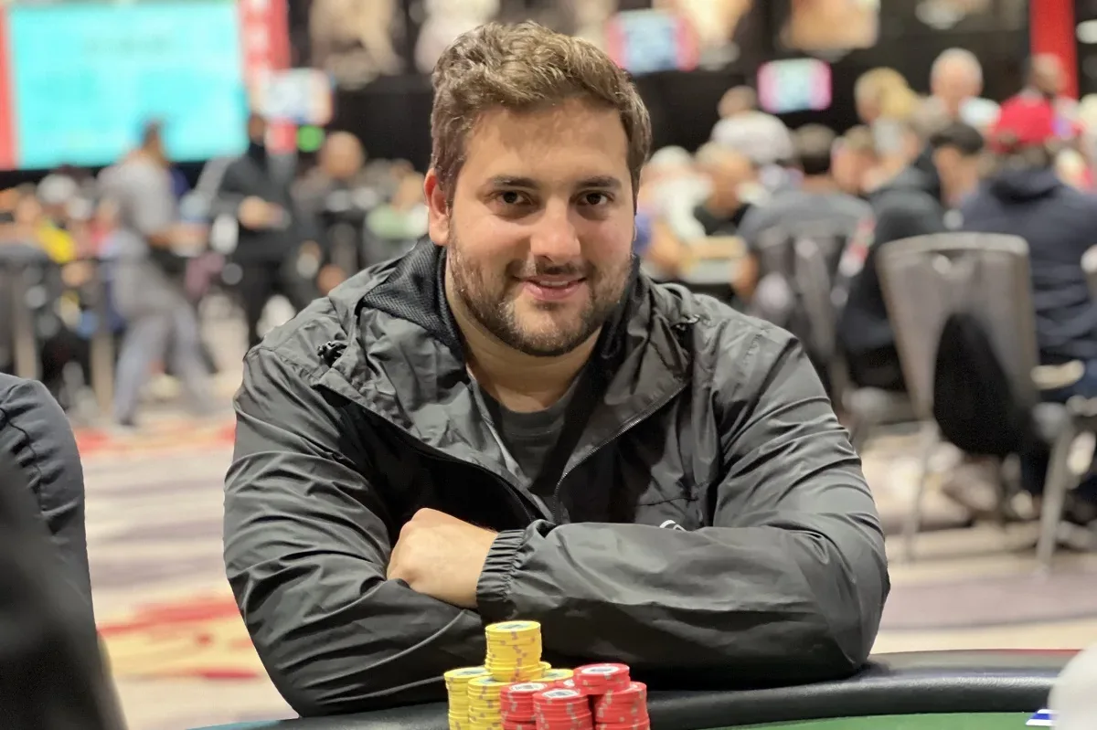 Жоао Симао лидирует в бразильском трио, прошедшем в День 1B GGMillion$ на WSOP