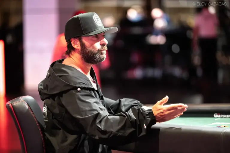Даниэль Негреану страдает на ривере и выбывает из турнира US$ 25K Heads-up на WSOP