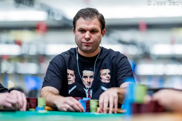 Победа в четверном олл-ине продвинула Николаса Пальму в турнире WSOP