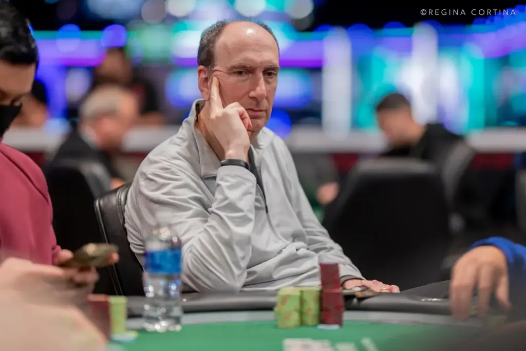 Daniel Negreanu объясняет секрет преодоления GTO и продвигается в High Roller