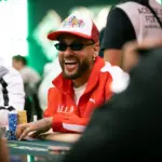 Неймар участвует в BSOP Invitational и веселится, вытягивая ценные фишки