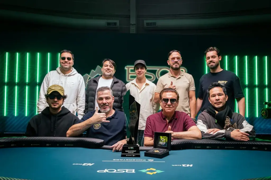 Wilkens Monteiro лидирует в финальном столе Main Event BSOP Winter