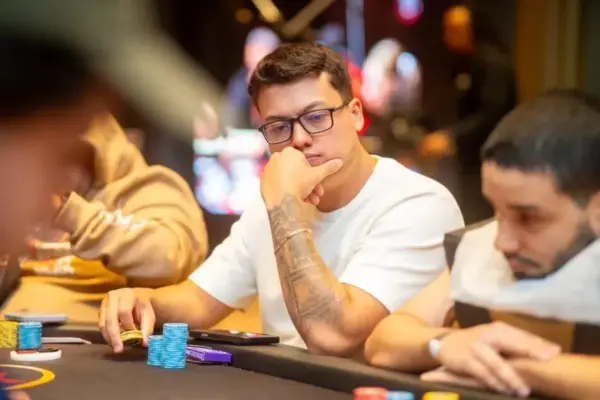 Carlos Fleury снова в центре внимания на GGPoker с кампанией в GGMasters