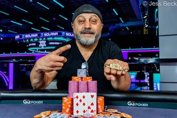 Johnny Oshana превосходит гигантский турнир и завоевывает браслет на WSOP