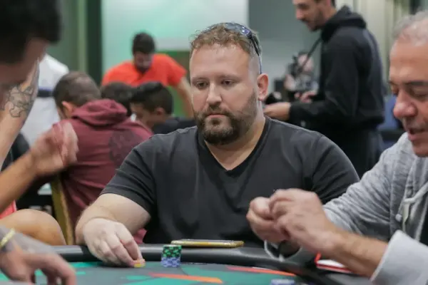 Rodrigo Semeghini выигрывает Bounty Builder High Roller; бразильцы доминируют в Mini