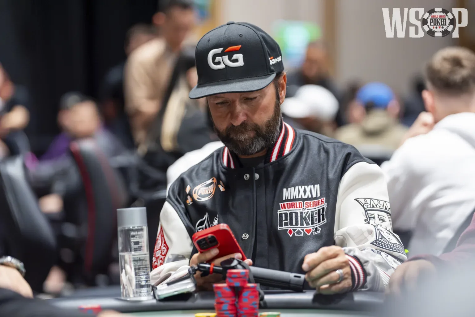 Даниэль Негреану вступает в борьбу за звание POY на WSOP после прибыльной серии