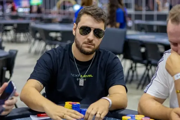 Breno Bertalia обыгрывает вице-чемпиона Jet Set Season Finale на PokerStars