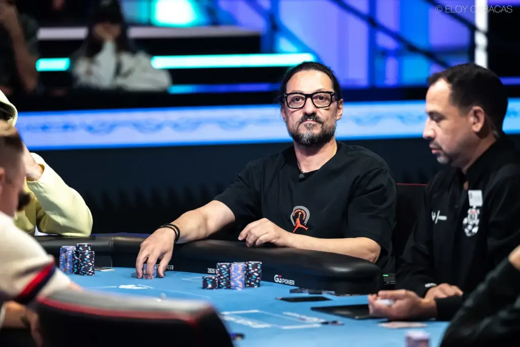 Евагорас Евагору выводит Кипр за финальный стол Main Event WSOP