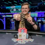 Джейми Дуэн завоевывает браслет на WSOP и выигрывает более 2,2 миллиона долларов США