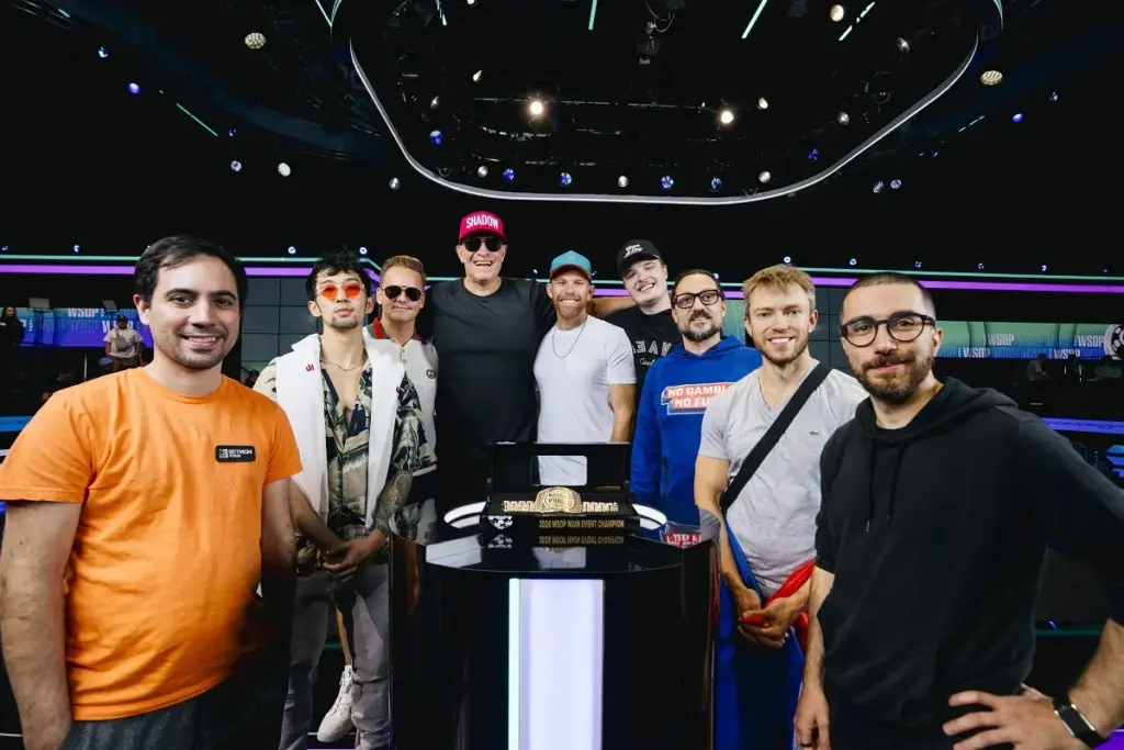 Lucas Jumalon лидирует на рынке ставок на титул Main Event WSOP 2026