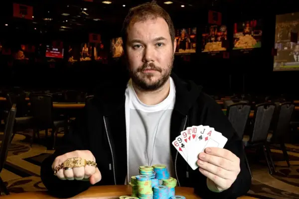 В возвращении к турнирам Александр Кострицын выигрывает High Roller HORSE на WSOP