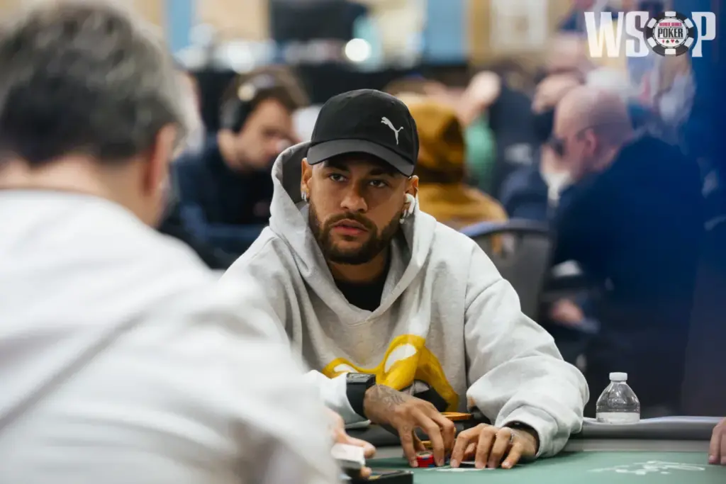 Неймар появляется в Лас-Вегасе, чтобы играть в WSOP, и впечатляет своей агрессивностью