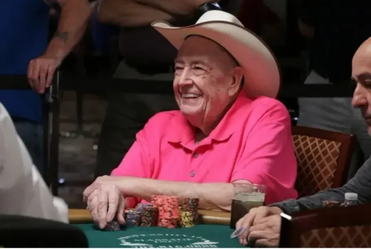 Doyle Brunson чествуют в трансляции WSOP на ESPN