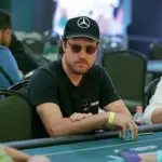 Леонардо Карлесси выигрывает Mini Bounty Builder HR на PokerStars