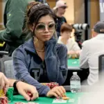 Ошибка дилера прерывает руку Сюань Лю на Главном событии WSOP