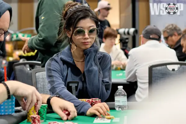 Ошибка дилера прерывает руку Сюань Лю на Главном событии WSOP