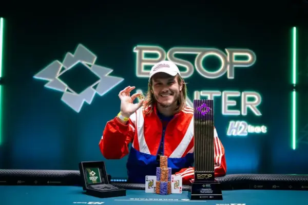 Alisson Piekazewicz выигрывает чемпионат BSOP и зарабатывает 1,1 миллиона реалов