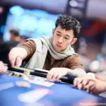 Han Feng шутит с ‘проклятием’ после неудачного бэд бита на WSOP и выигрывает € 148 тыс. в Барселоне