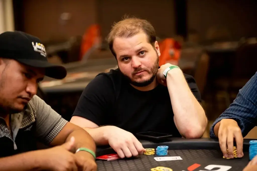 Pedro Padilha обеспечивает отличную награду с титулом на кону на GGPoker