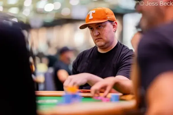 Техас Майк извиняется после самого крупного банка в истории High Stakes Poker