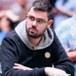Vinícius Escossi достигает шести цифр в FT События 21 WSOP Online