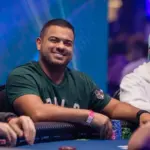 Габриэль Таварес играет в хедз-ап на турнире Prime Time с бай-ином $3,000 на GGPoker