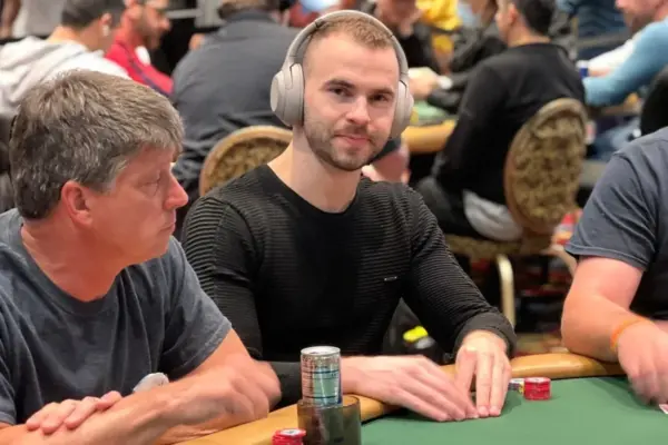 Renan Bruschi лидирует среди бразильцев в насыщенную среду WCOOP